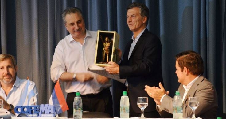 26297886715_d2f0345b15_k