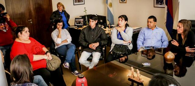 TIKI JUNTO A ASOCIACIONES TEMA INADI