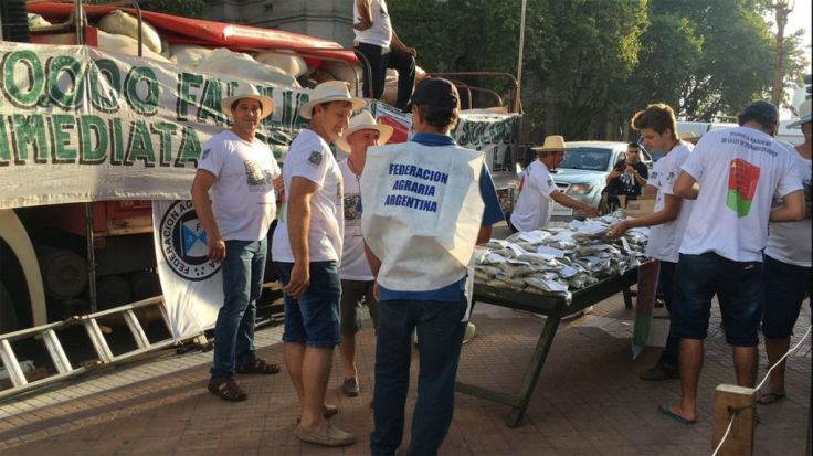 yerbatazo-plaza-de-mayo