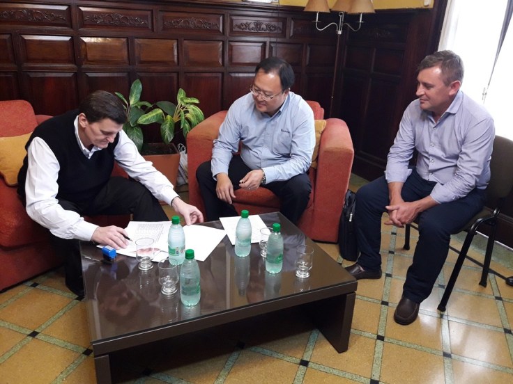 aldofo safran firma de convenio para compra de maquinarias para de municipios 2