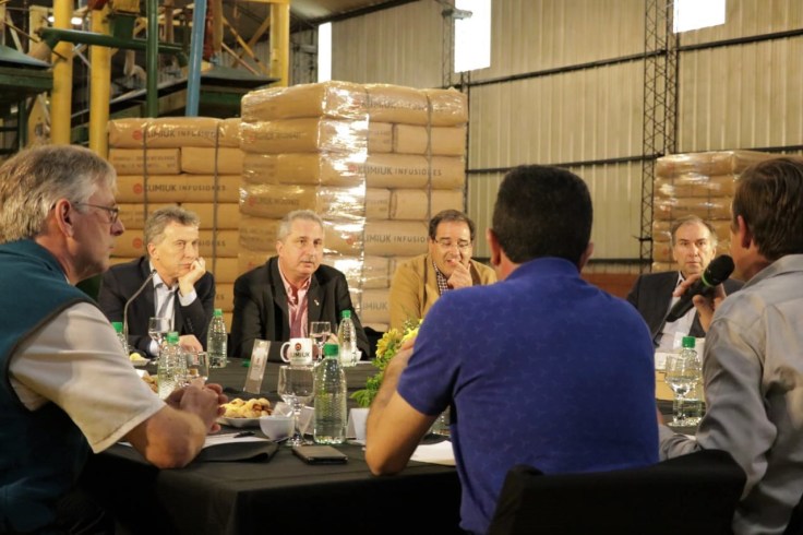 passalacqua y macri con tealeros