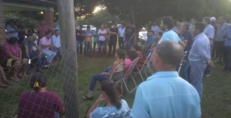 Cacho Bárbaro reunido con con productores tabacaleros6