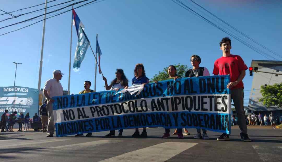 Misiones para y marcha contra el ajuste de Milei – Misiones Plural